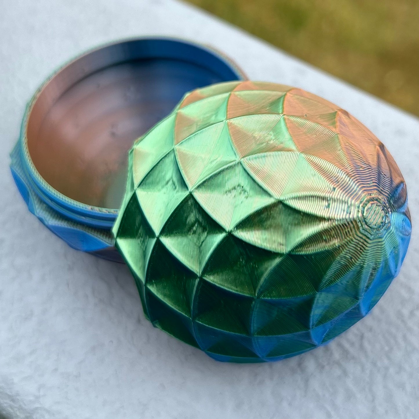 Crystal Eggs - 3D Printed With Many Dazzling Colors In Multiple Sizes