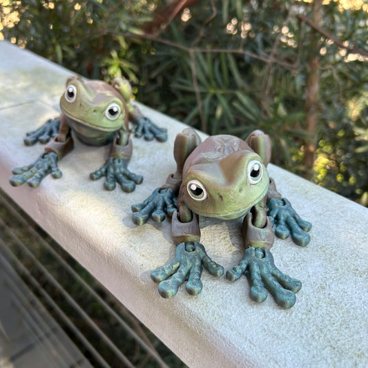 Dark Green Tree Frog - 3d Printed Fidget Toy