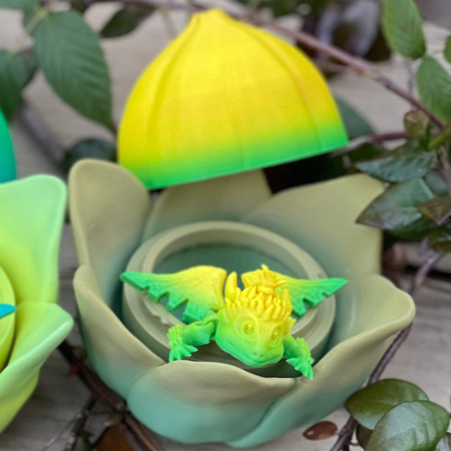 Amazing Dragon Flower Bulb with Dragon - 3d Printed Toy